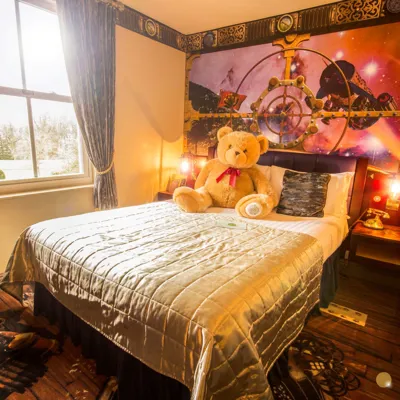 Moon Voyage Room (1)