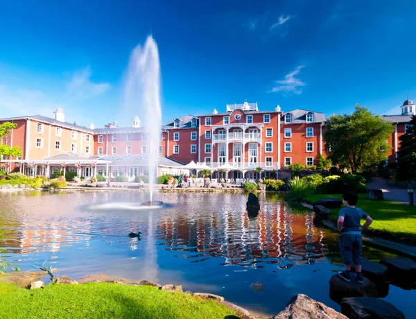 AT Hotel Sunny Fountain