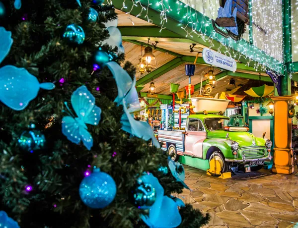 Splash Landings Hotel Christmas