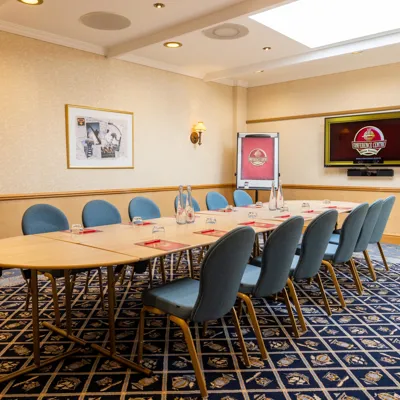 Single Syndicate Room